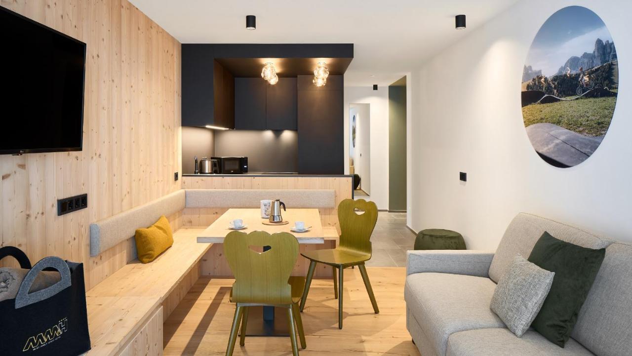Movi Family Apart-Hotel ****S Корвара ин Бадия Екстериор снимка